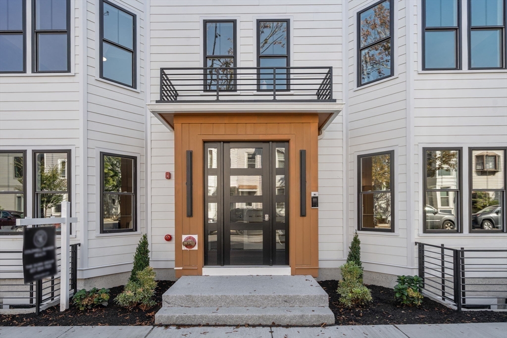 527 E 7th St #101, Boston, MA 02127 - MLS 73485125 - Coldwell Banker