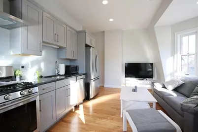 20 George #2L, Somerville, MA 02145 - Photo 1