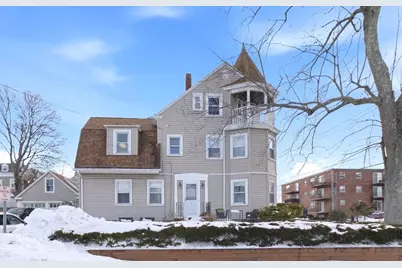 135-139 E Squantum St, Quincy, MA 02171 - Photo 1