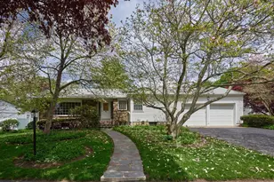 42 Ellis Dr, Worcester, MA 01609 - Photo 1