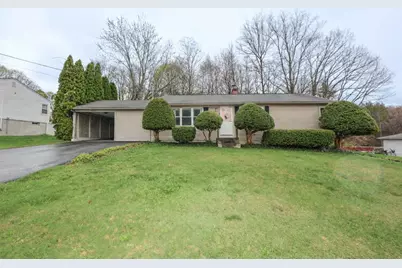 26 Valleyview Rd, Leominster, MA 01453 - Photo 1