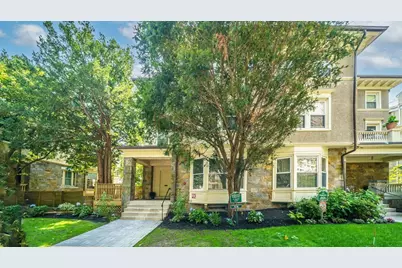 21 Regent Cir #3, Brookline, MA 02445 - Photo 1