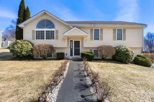 70 Moreland Green Dr, Worcester, MA 01609 - Photo 1