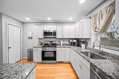 19 Observatory Ave, Haverhill, MA 01832 - Photo 1
