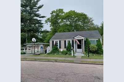 125 Stackhouse Street, Dartmouth, MA 02747 - Photo 1