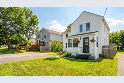 191 Laconia St, Springfield, MA 01129 - Photo 1