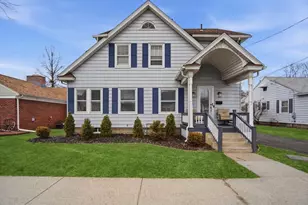 156 Farnsworth St, Chicopee, MA 01013 - Photo 1