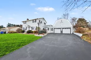 23 Rachael St, Springfield, MA 01129 - Photo 1