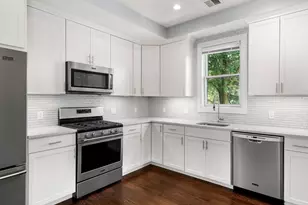 7 Langford Park, Boston, MA 02119 - Photo 1