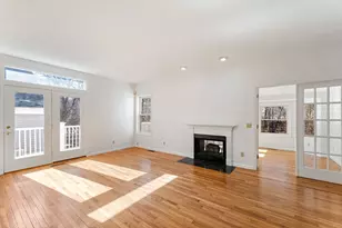 11 Maple Ridge Dr, Burlington, MA 01803 - Photo 1