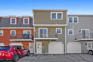 95 Prescott Dr, Chelmsford, MA 01863 - Photo 1