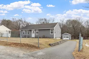 6 Bartlett St, Oxford, MA 01540 - Photo 1