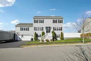 43 Gedney Dr, Peabody, MA 01960 - Photo 1