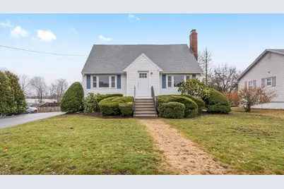 24 Garden St, Danvers, MA 01923 - Photo 1