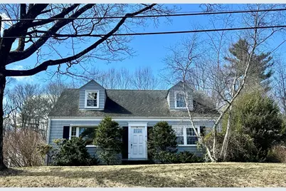 32 Stilson Ave, Northampton, MA 01062 - Photo 1