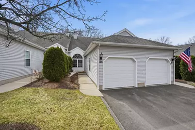 166 Brookfield Ln #166, Agawam, MA 01001 - Photo 1