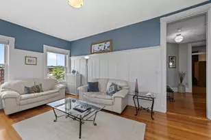 14 Linden St, Brookline, MA 02445 - Photo 1