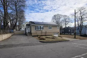 52 8th Ave, Haverhill, MA 01830 - Photo 1