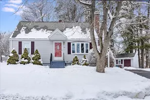 69 Springdale Ave, Dracut, MA 01826 - Photo 1