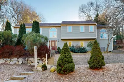 14 Baltzer Dr, Pembroke, MA 02359 - Photo 1