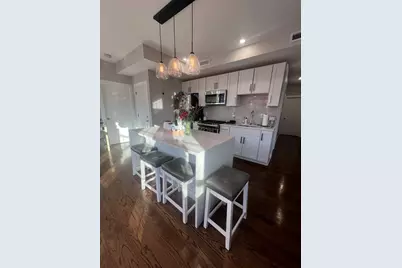 20 Mt Vernon #3, Boston, MA 02125 - Photo 1