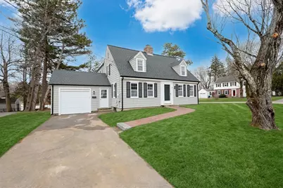 9 Arnold Rd, Shrewsbury, MA 01545 - Photo 1