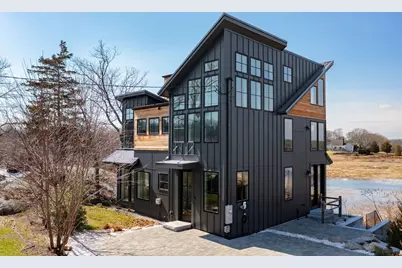 10 Chestnut Pl, Hingham, MA 02043 - Photo 1