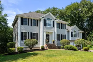4 Green Meadow Dr, Lynnfield, MA 01940 - Photo 1