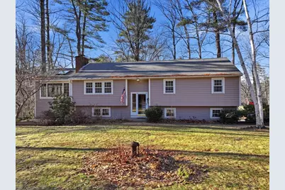 37 Woodlawn Dr, Sturbridge, MA 01566 - Photo 1