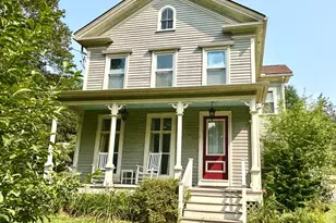 3 Kingsley, Williamsburg, MA 01039 - Photo 1