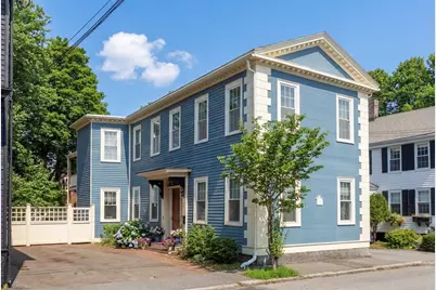21 Briggs St #2, Salem, MA 01970 - Photo 1