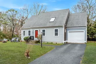 15 Florence Ave, Mashpee, MA 02649 - Photo 1