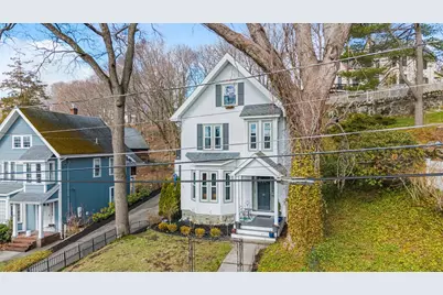 26 Poplar St, Melrose, MA 02176 - Photo 1