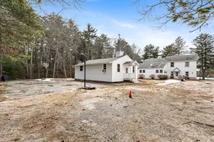 40 Wareham St, Carver, MA 02330 - Photo 1