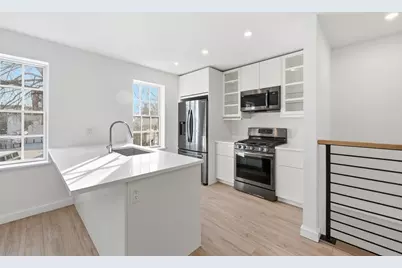 289 Central St, Lowell, MA 01852 - Photo 1