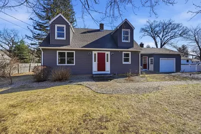32 Oak Ln, Agawam, MA 01030 - Photo 1