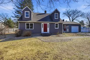 32 Oak Ln, Agawam, MA 01030 - Photo 1