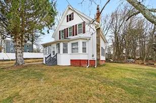 22 Maple St, Templeton, MA 01436 - Photo 1