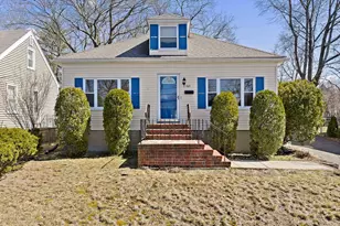 160 Glenellen Rd, Boston, MA 02132 - Photo 1