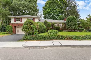 253 Linden St, Waltham, MA 02452 - Photo 1