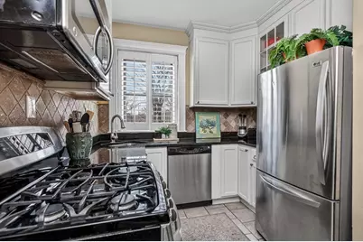 60 Charlesgate E #106, Boston, MA 02215 - Photo 1