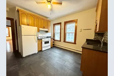 28 Willow St #2, Cambridge, MA 02141 - Photo 1