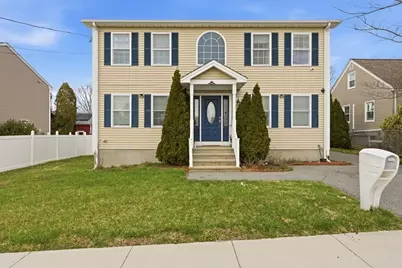 238 Sterling St, Fall River, MA 02721 - Photo 1