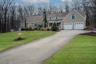 4 Rollingwoods Rd, Hubbardston, MA 01452 - Photo 1