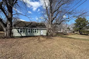 91 W Bacon St, Plainville, MA 02762 - Photo 1