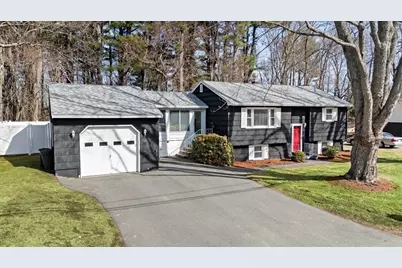 58 Oakcrest Circle, Methuen, MA 01844 - Photo 1