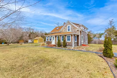 137 Fearing Hill Rd, Wareham, MA 02576 - Photo 1