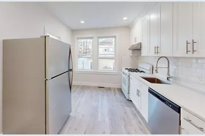391 Linwood Ave #1, Newton, MA 02460 - Photo 1
