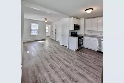 90 Brook Rd. #1R, Quincy, MA 02169 - Photo 1