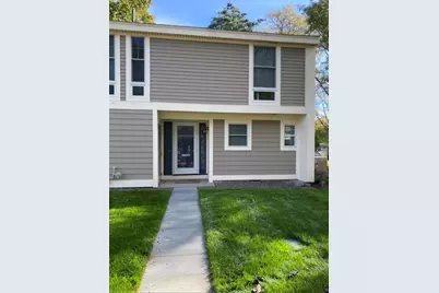 11 Oak St #30, Wellesley, MA 02482 - Photo 1